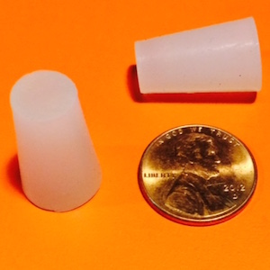 STS0438-B Tapered Silicone Plugs